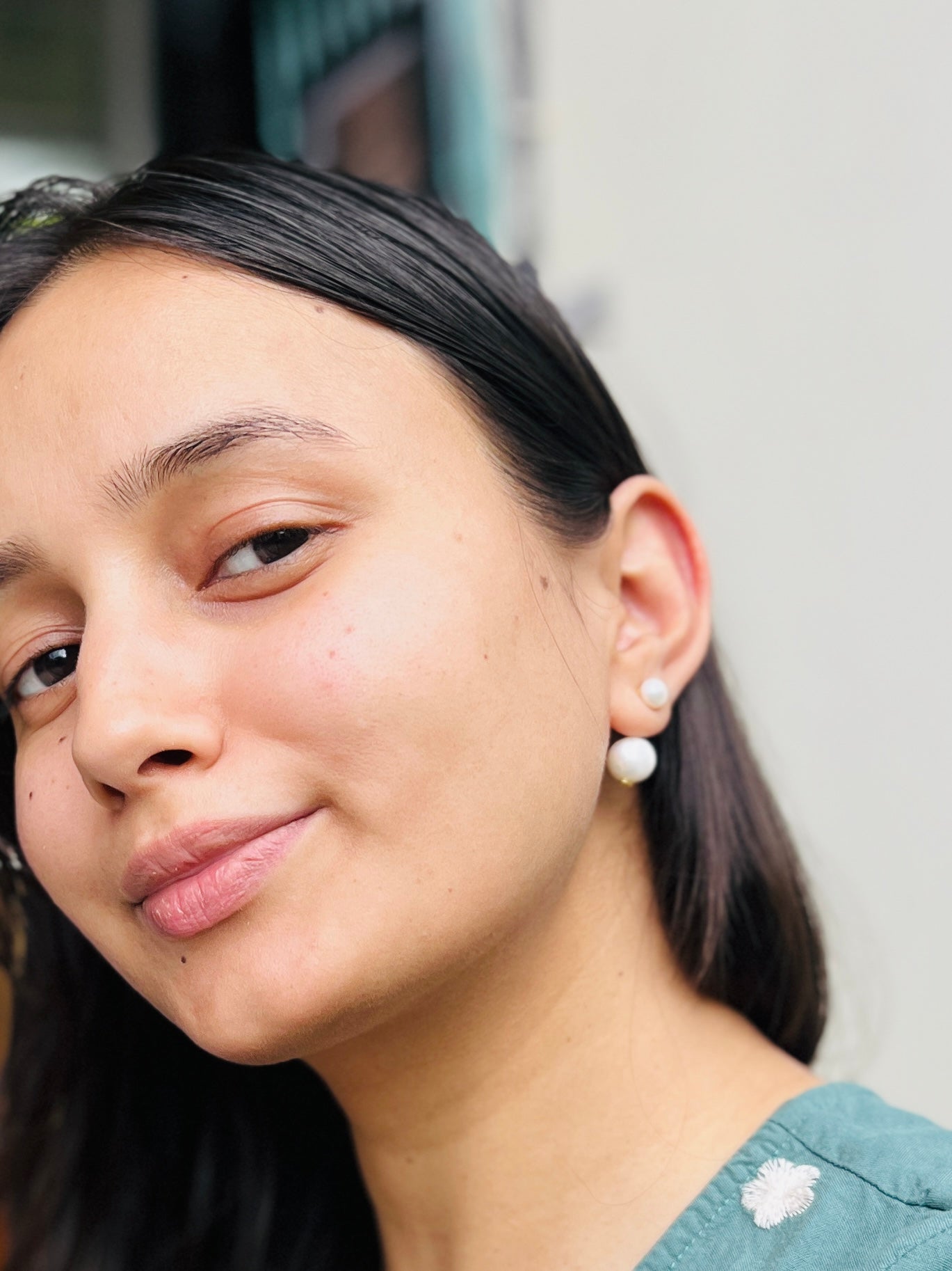 The Double Pearl Stud Earrings