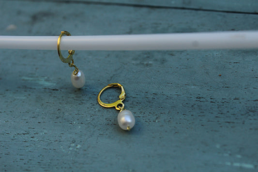 White Oval Pearl loop earring